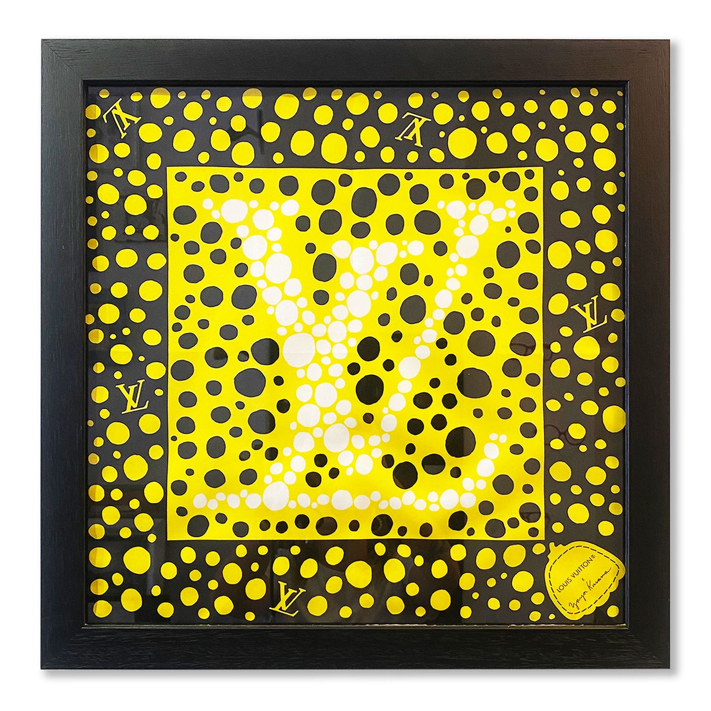 Foulard Louis Vuitton x Yayoi Kusama inserito in cornice bordo nero