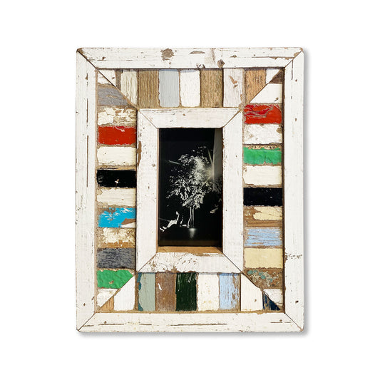 Cornice con immagine 10x15 realizzata in legni antichi recuperati mosaico.cornice unica milano