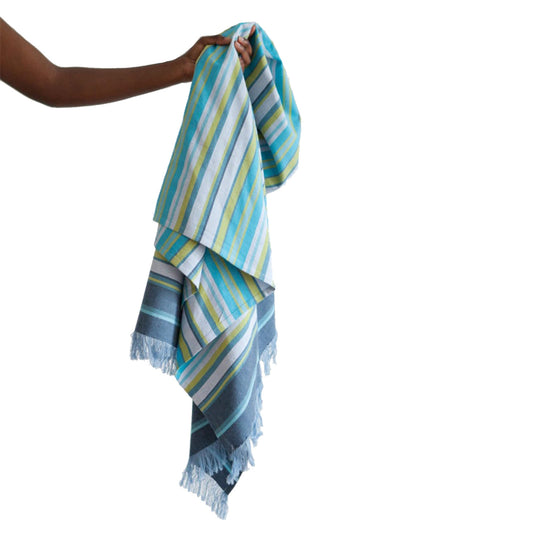 Pareo per la spiaggia blu e azzurro realizzato a mano