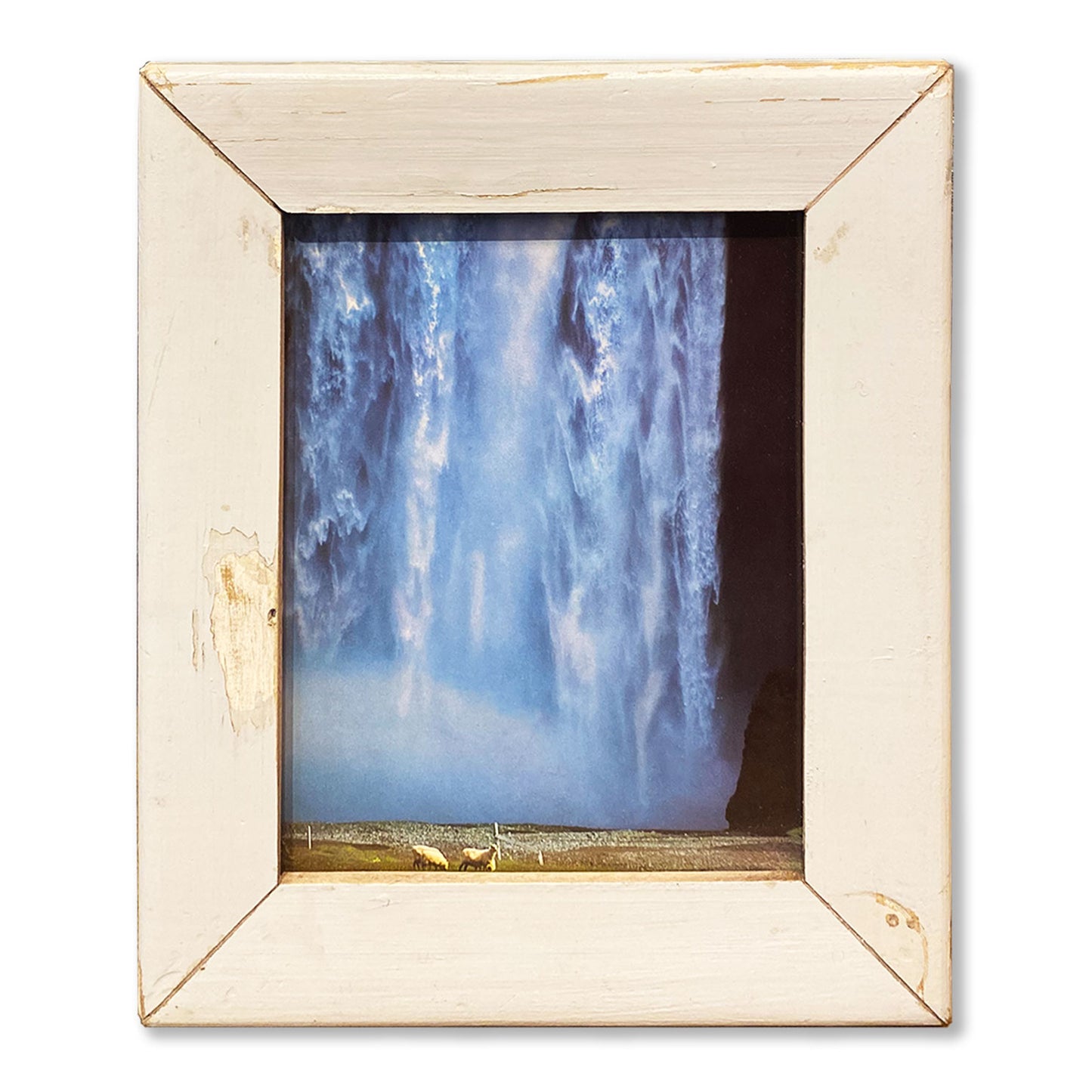 Immagine cascata in cornice bianca