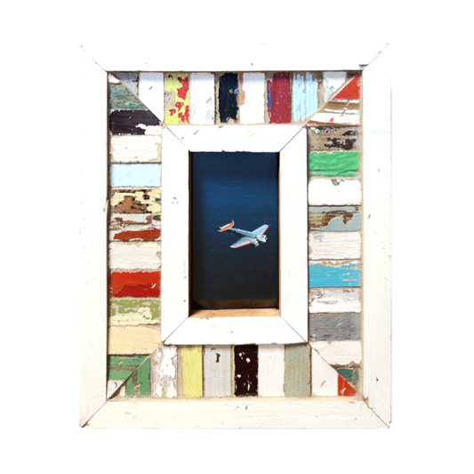 Cornice Boho Eclettico con fotografia di aereo anni '50 – 24 × 29 cm
