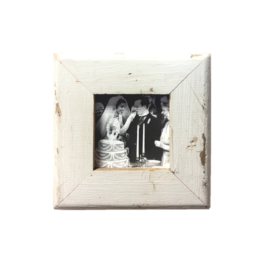 Cornice bianca in legno recuperato – 18x18
