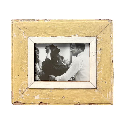 Cornice rettangolare crema in legno