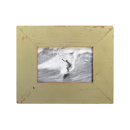 Cornice verde artigianale in legno recuperato