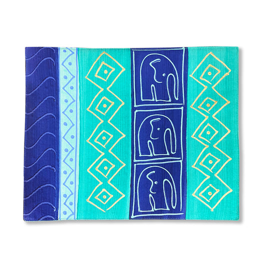Tovaglietta realizzata a mano con disegno elefanti blu e turchesi