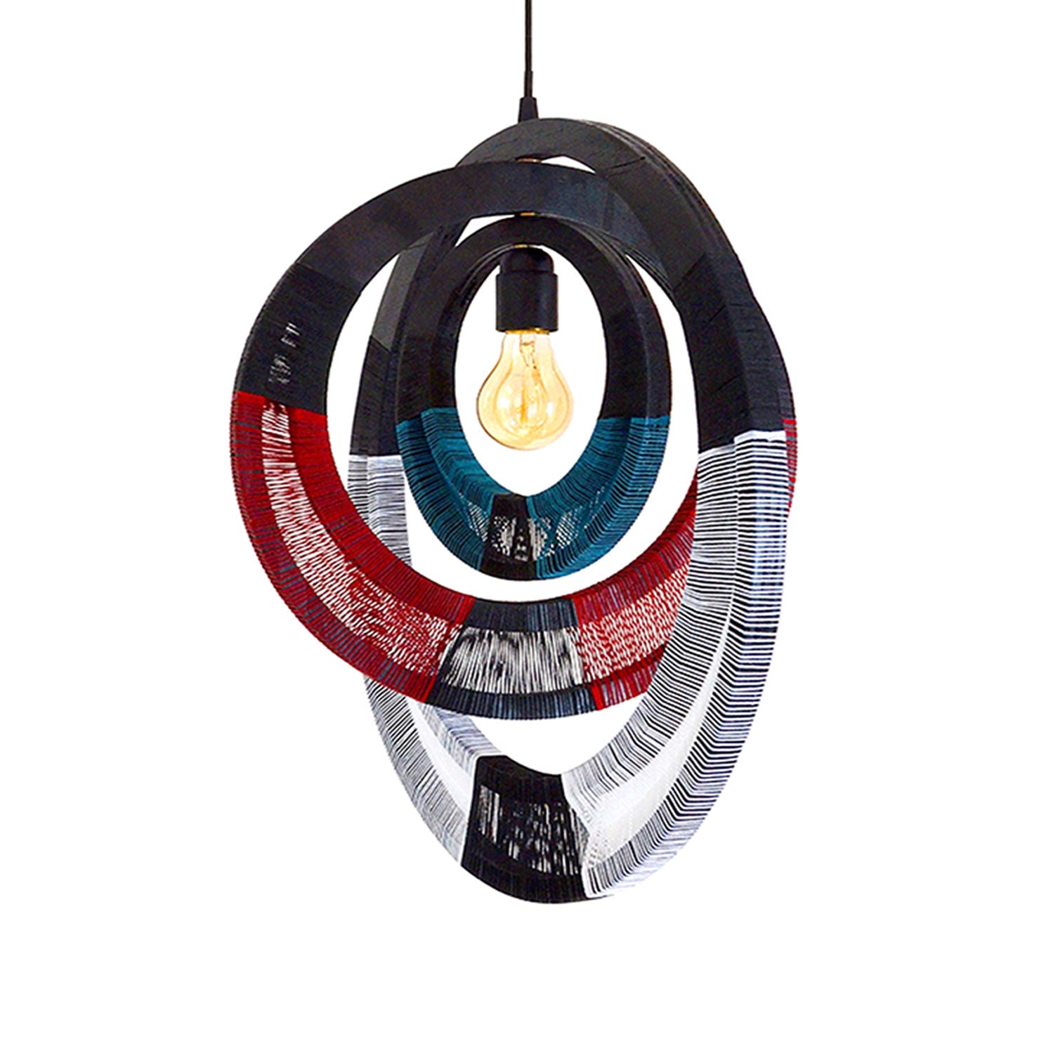 Lampadario realizzato a mano in legno e filo di Cotone blu bianco e rosso